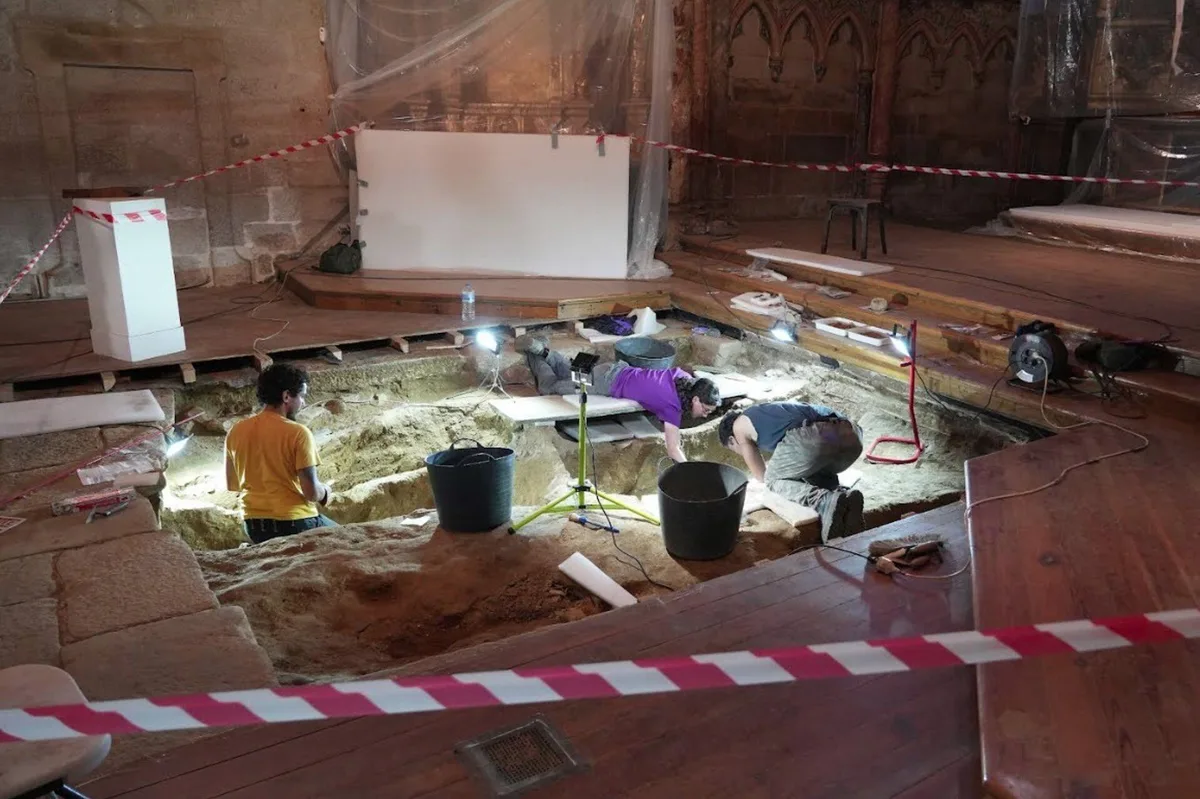 Hallan en el convento de Santa Clara (Pontevedra) un cerebro saponificado, restos de niños y el cadáver de un capellán