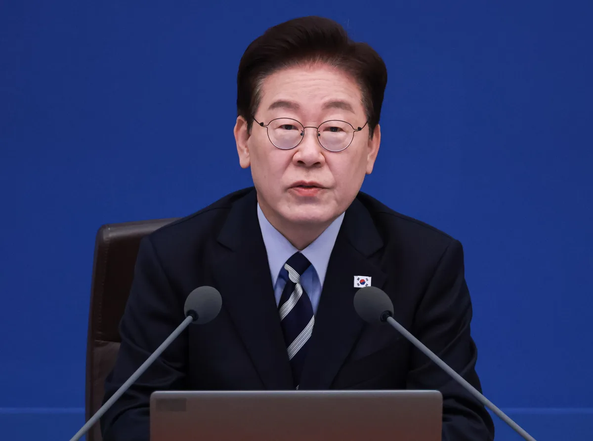 李, 사정기관장 국무회의 배석 논란에 “헌법상 당연”