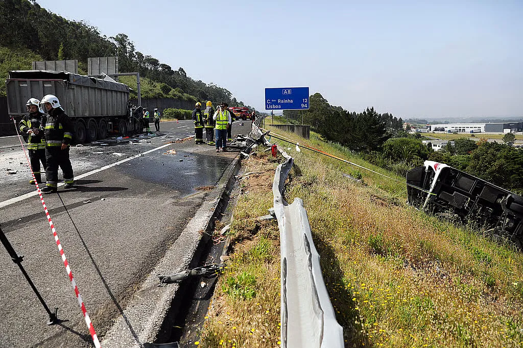 Despiste junto às portagens da A8 em Loures faz um morto
