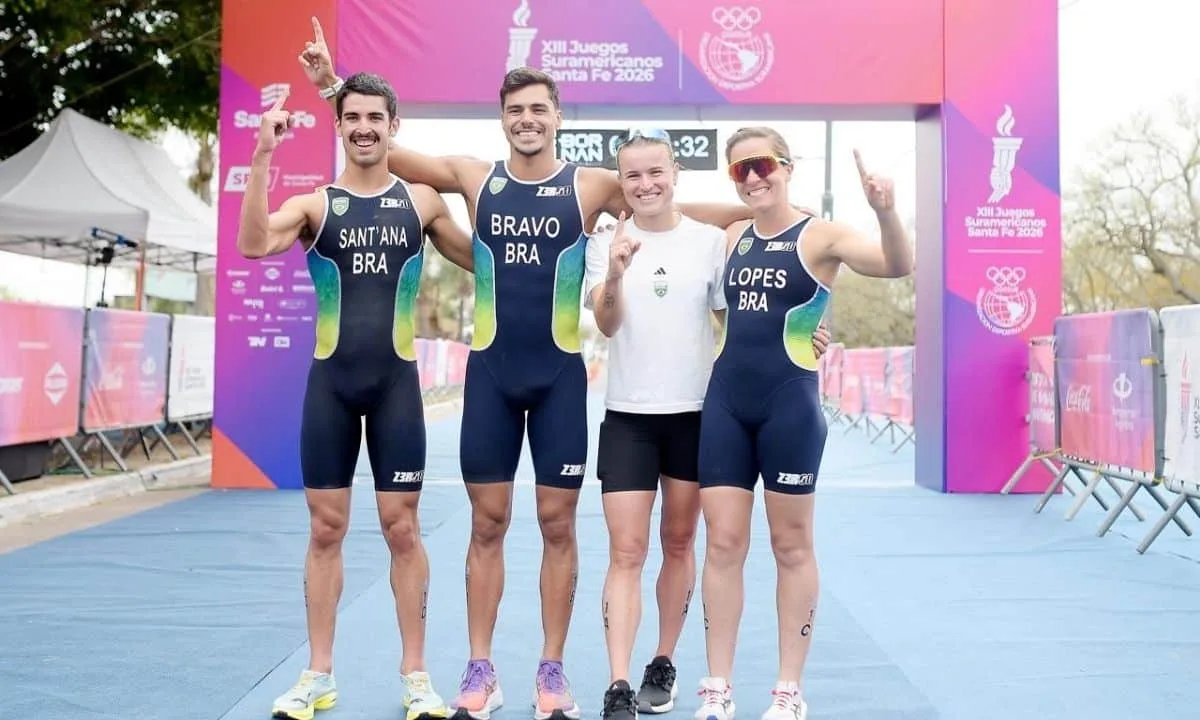Brasil é ouro no revezamento misto do triatlo nos Jogos Sul-Americanos