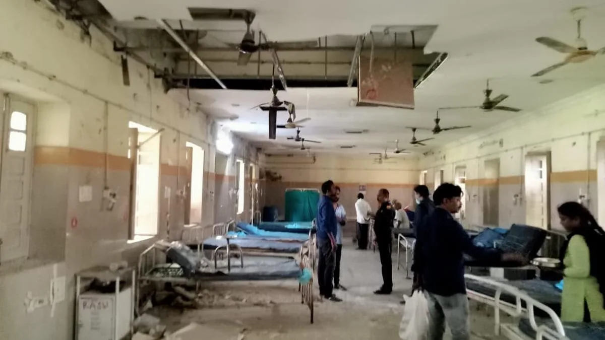 Ceiling collapse at MGM Warangal injures three patients; T-JUDA seeks early opening of new hospital
