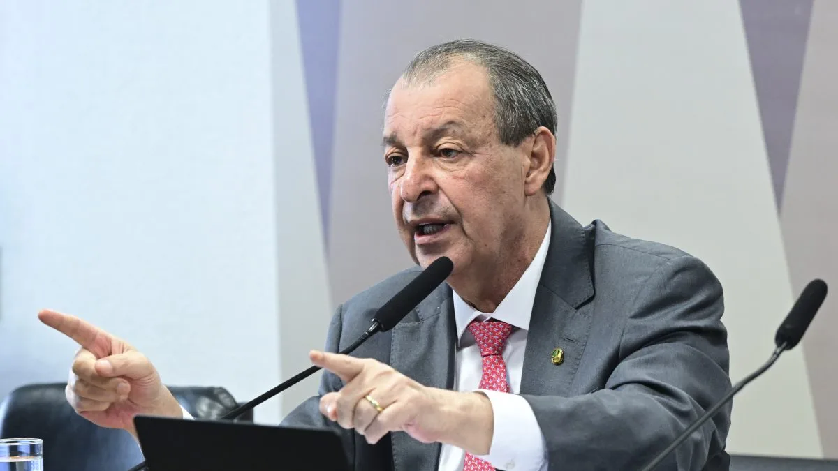 “A 6×1 vai acabar”, garante relator Omar Aziz ao projetar votação rápida no Senado