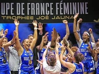 Basket. Supercoupe féminine : Basket Landes domine Bourges à Roland-Garros et poursuit sa moisson de titres