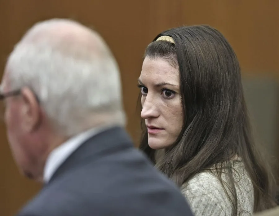 Jury in Lindsay Clancy trial can't get a unanimous decision, judge says to keep deliberating
