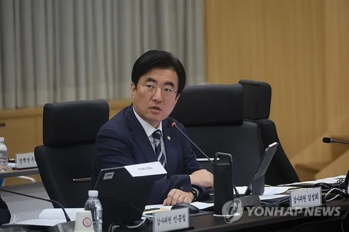 與, 美 '전작권 전환조건 변화'에 "조건 빨리 충족해 전환해야"