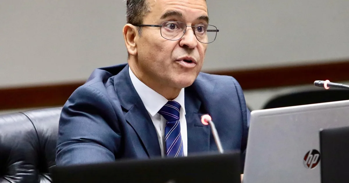 Rechazaron la acusación contra el juez federal acusado de violencia contra sus empleados