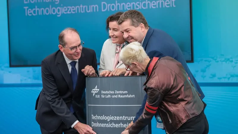 Les incursions d'engins russes dans le ciel allemand se multiplient: face à cette menace hybride, Berlin inaugure un centre dédié à la sûreté des drones pour tester de nouvelles technologies
