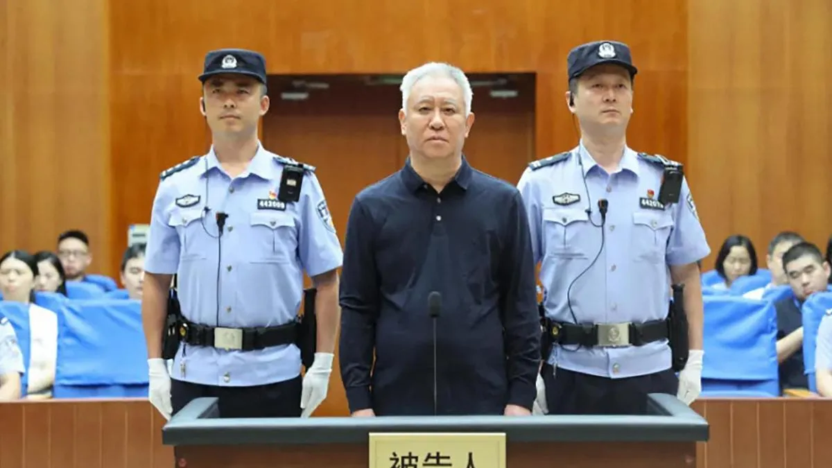 El magnate del ladrillo que fundó Evergrande, condenado en China a cadena perpetua