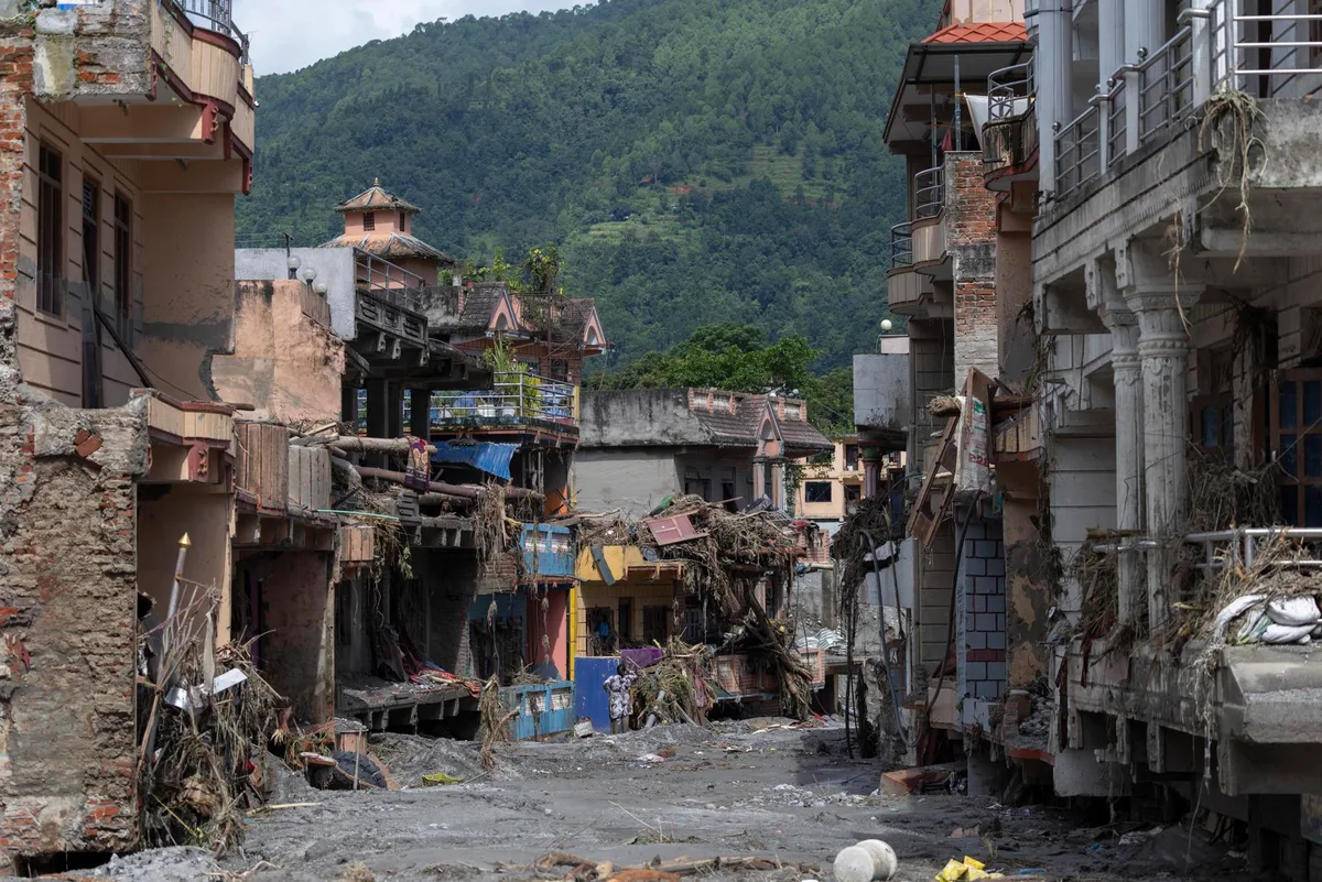 Caos y miedo en los alrededores de la zona afectada por la riada en Nepal