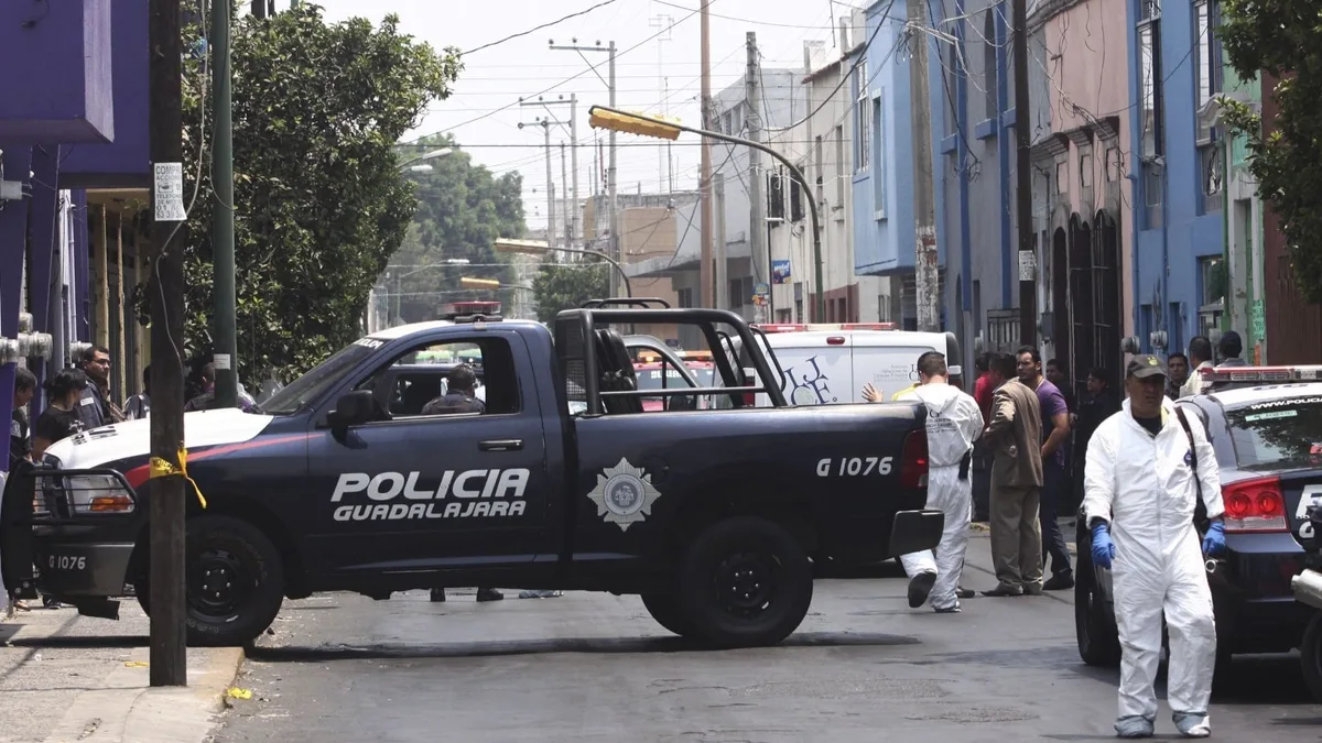 Discutieron, la embistió con el auto y escapó: Sergio “N” ya está preso por el feminicidio frente al Mercado de Abastos en Guadalajara