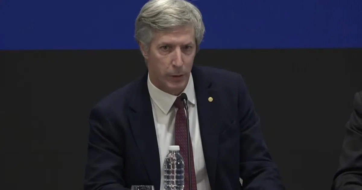 El presidente del Banco Central enfría las expectativas por los créditos en dólares: “No esperamos un boom”
