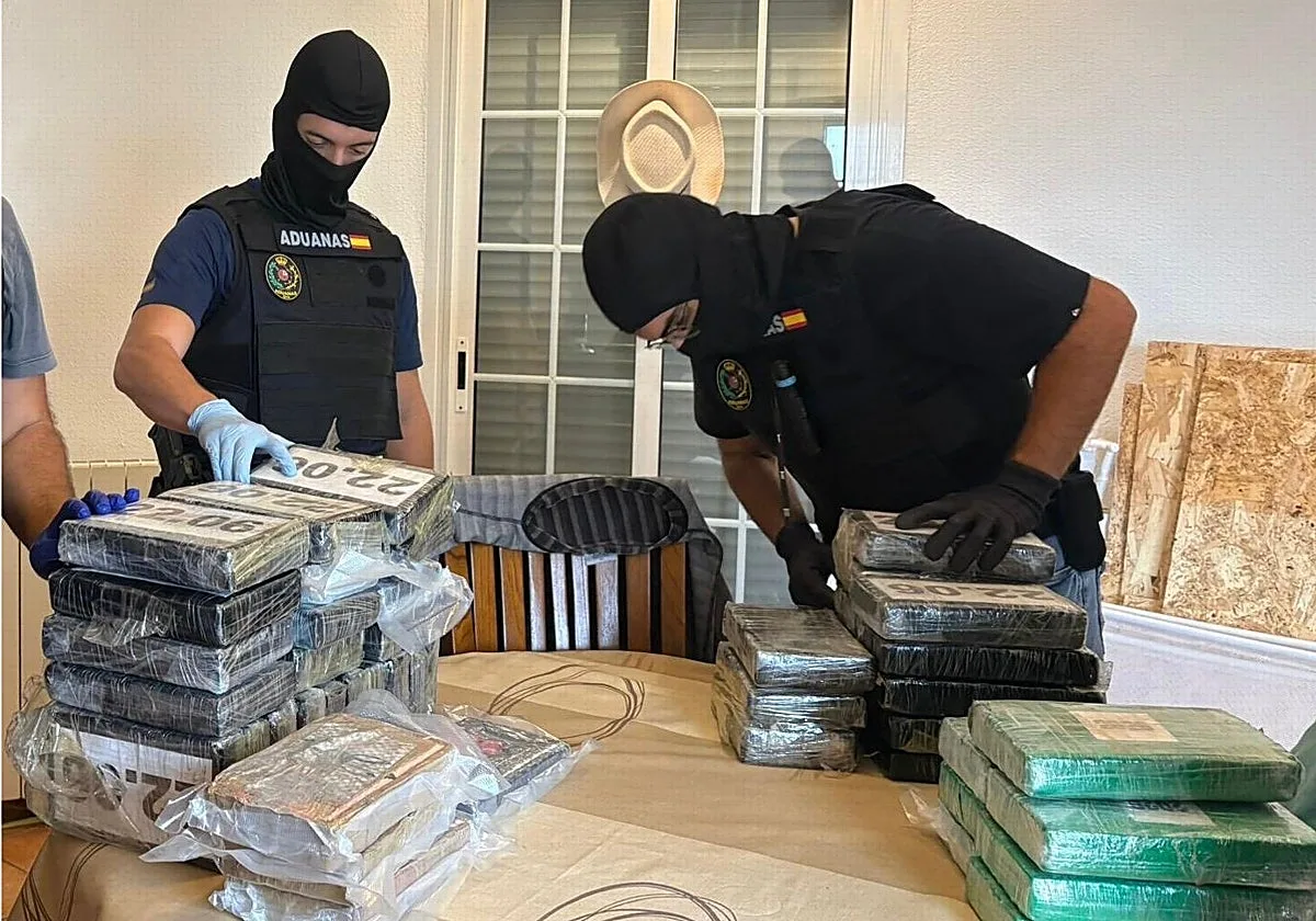 La Agencia Tributaria desarticula una red de tráfico de cocaína entre Alicante y Reino Unido