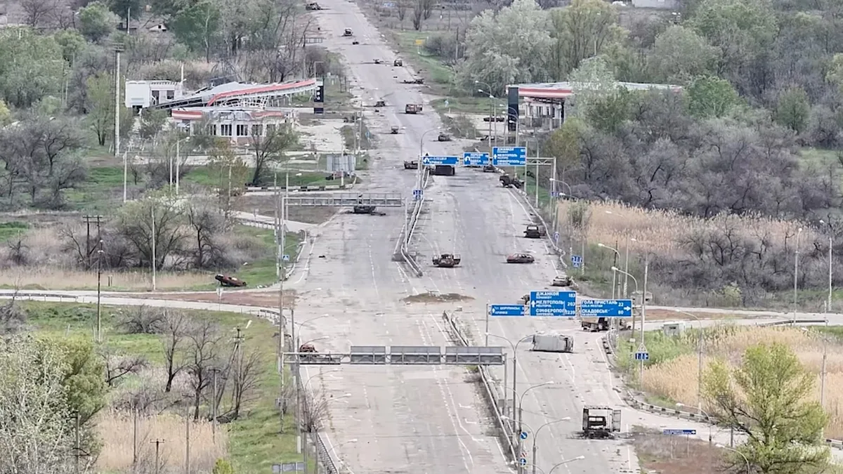 A winter of hunger looms for residents trapped in Russian-occupied city in Ukraine