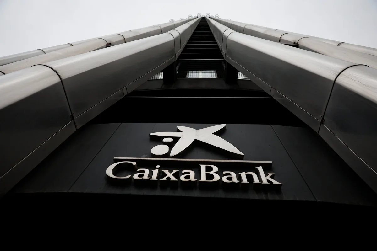 CaixaBank concedió 10.000 millones en financiación para pymes en el primer semestre, un 2% más