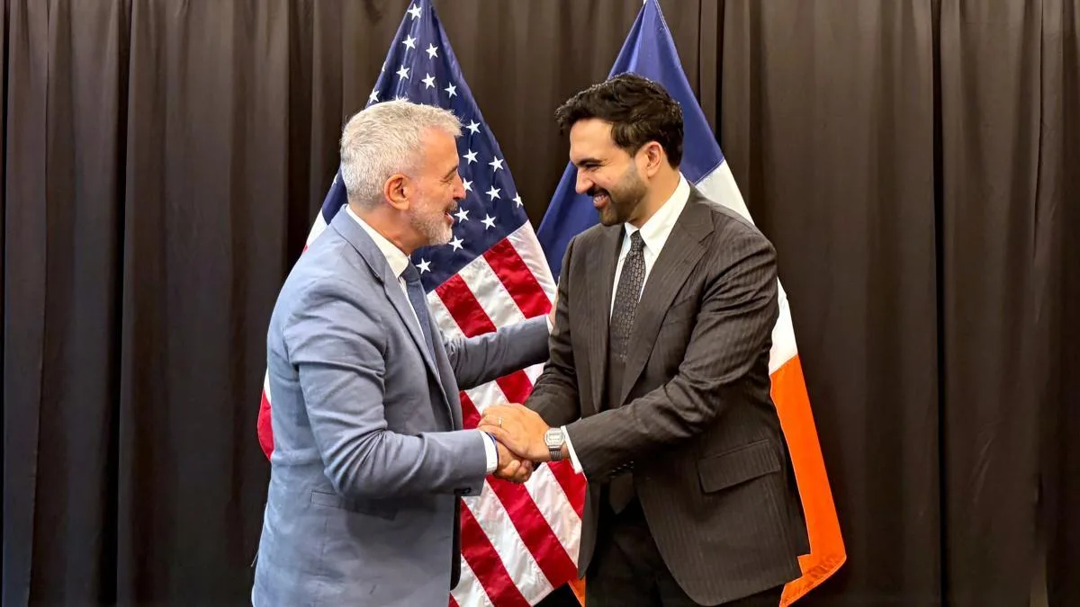 Collboni anuncia en Nueva York la apertura de tiendas asequibles en Barcelona