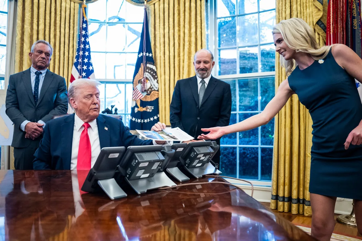 Natalie Harps’ Gushing Letters to Trump Paint a Disturbing Portrait of Their Dynamic