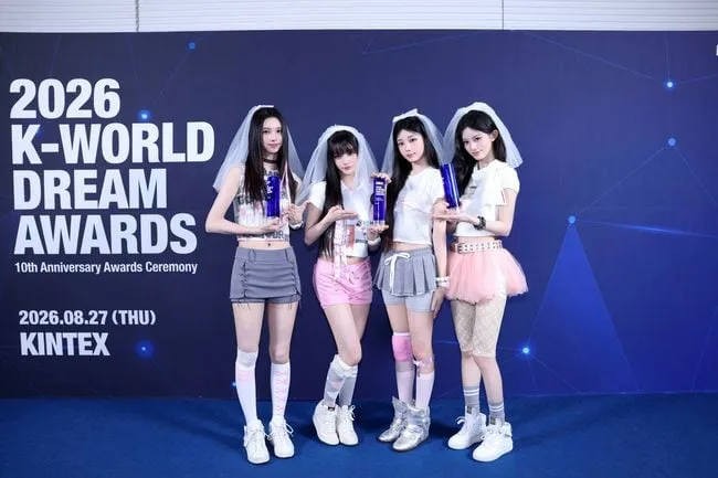 아일릿, '2026 케이 월드 드림 어워즈' 3관왕 "글릿에게 감사"