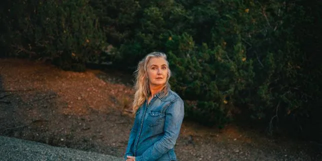 « C’est aux citoyens de décider du changement, de comprendre que nous avons ce pouvoir » : aux Etats-Unis, la soif d’espoir de la progressiste Rebecca Solnit