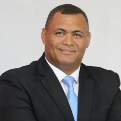 Sebastian Petersen denies creating LinkedIn profile cited in qualifications complaint