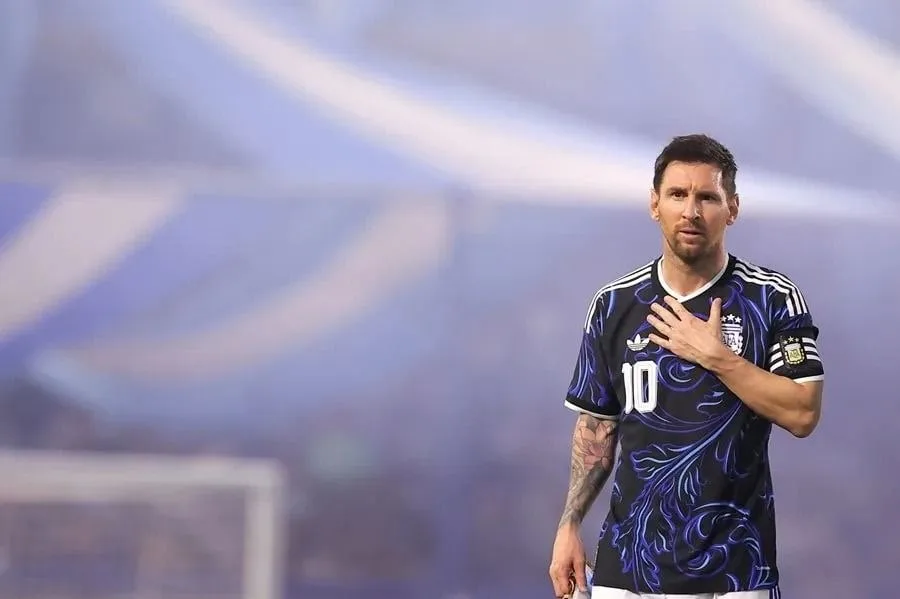 Lionel Messi duda de su futuro en el fútbol y publica una emotiva carta por la muerte de su papá