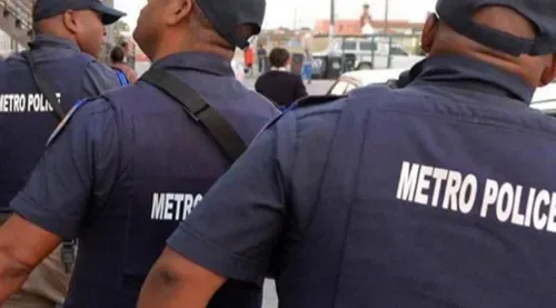 Two Cape Town metro officers injured after illegal street racing turns violent