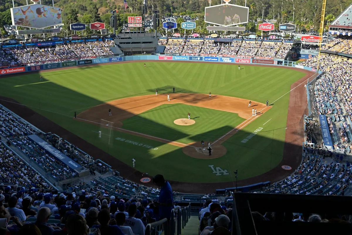 Dodgers fans suing team want jury to hear about 2011 Giants fan attack
