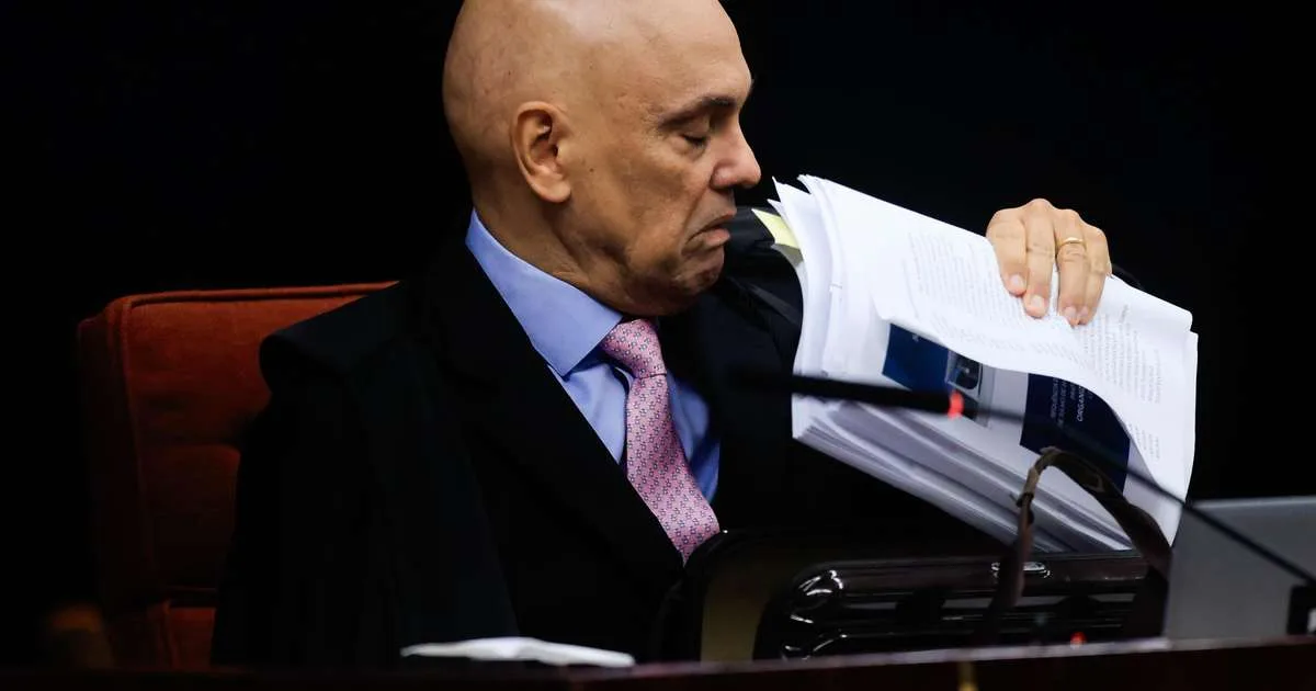 Moraes apresenta defesa de 44 páginas, nega crime e diz que ação de Mendonça é 'vingança' por condenação de 8 de janeiro
