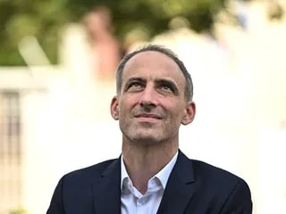 Présidentielle : Raphaël Glucksmann sur le point d’officialiser sa candidature