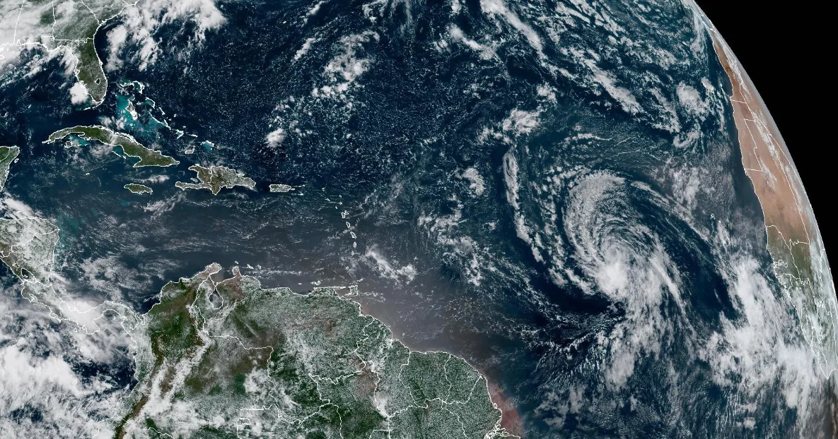 Tropical Storm Dolly hurrying toward Leeward Islands