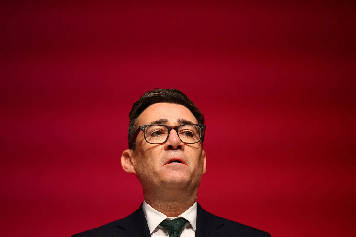 Burnham prometió publicar sus contactos con el Manchester City tras el fallo que condenó al club por más de 100 infracciones financieras