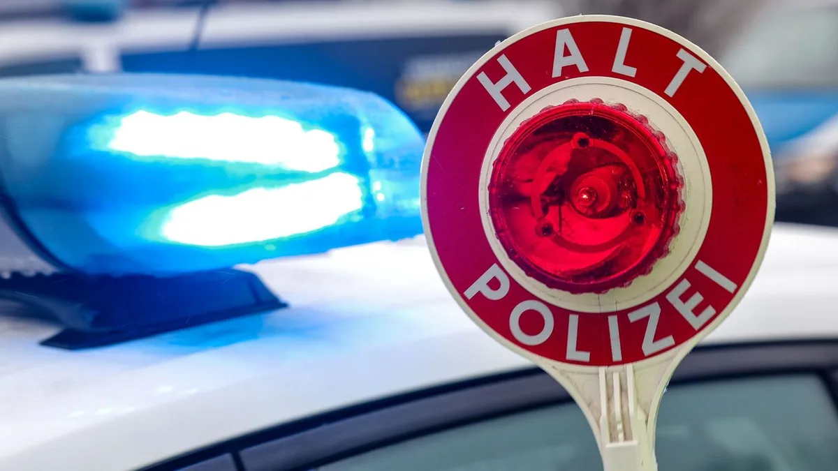 Verkehr: Autofahrer flieht vor Kontrolle auf A2
