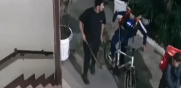 Linchamento em Copacabana: polícia investiga serviço ilegal de segurança