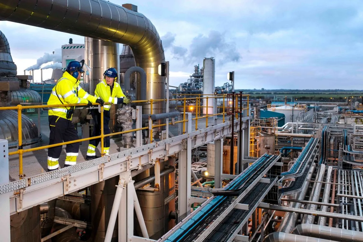 Gigante petroquímica paralisa três fábricas e cerca de 4 mil empregos entram no radar