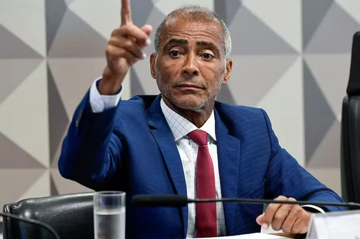 Campeão mundial com a Seleção deixa partido de Bolsonaro: "Reflexão"