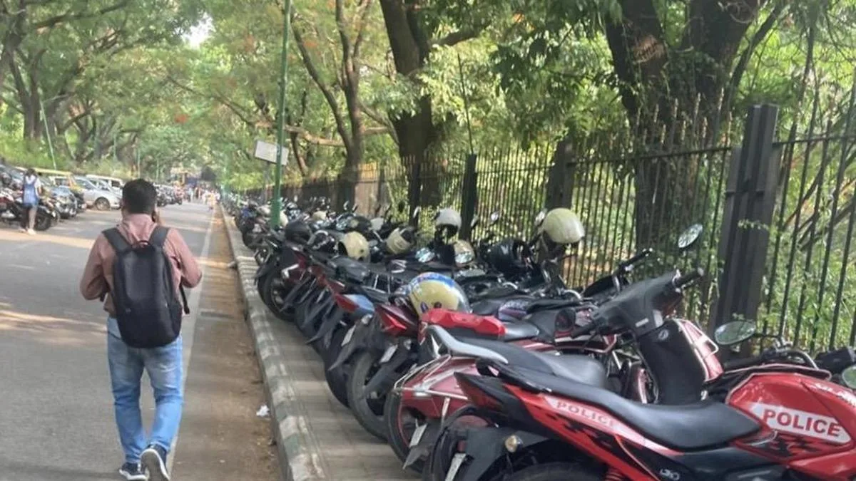Decoupling footpaths from accidents