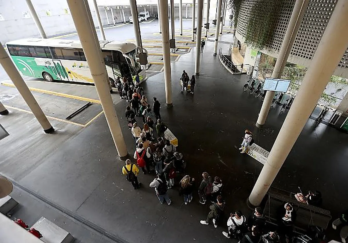 El transporte metropolitano de Córdoba roza los 3,9 millones de viajeros en el primer semestre del año