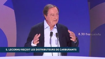 "Il y aura des baisses de prix à la pompe au mois de novembre", assure Michel-Édouard Leclerc, président des centres E.Leclerc