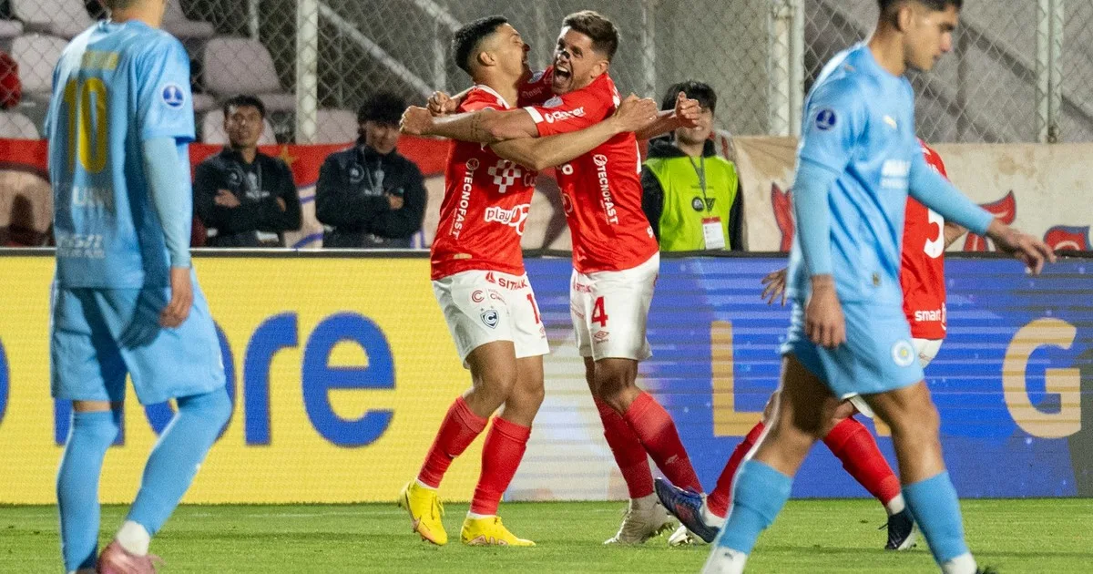 Cienciano ganó 2-0, su DT sueña con una final ante Boca pero advirtió: “La llave no está cerrada ni con un 10 a 0”