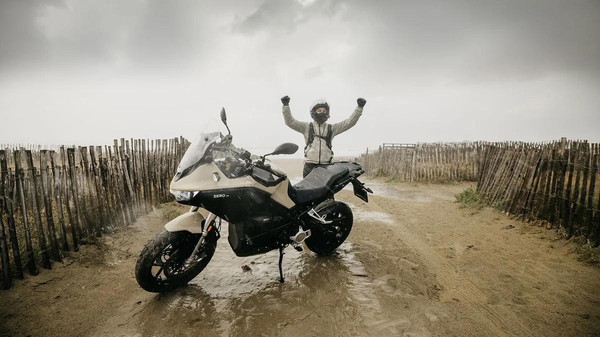 Zero Motorcycles shatters EV world record for traveling on two wheels