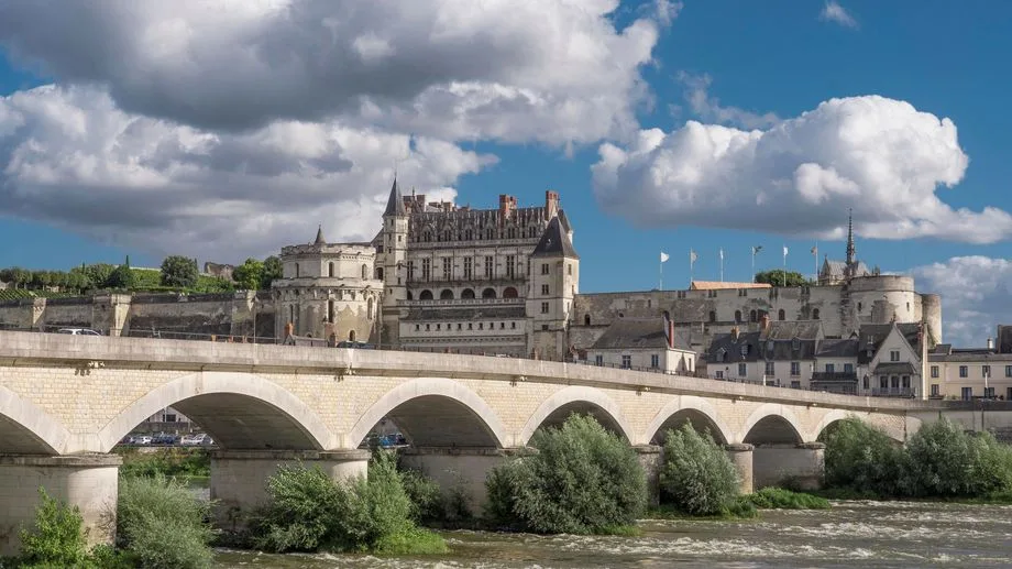 Pourquoi le français parlé à Tours était autrefois considéré comme le plus « pur »