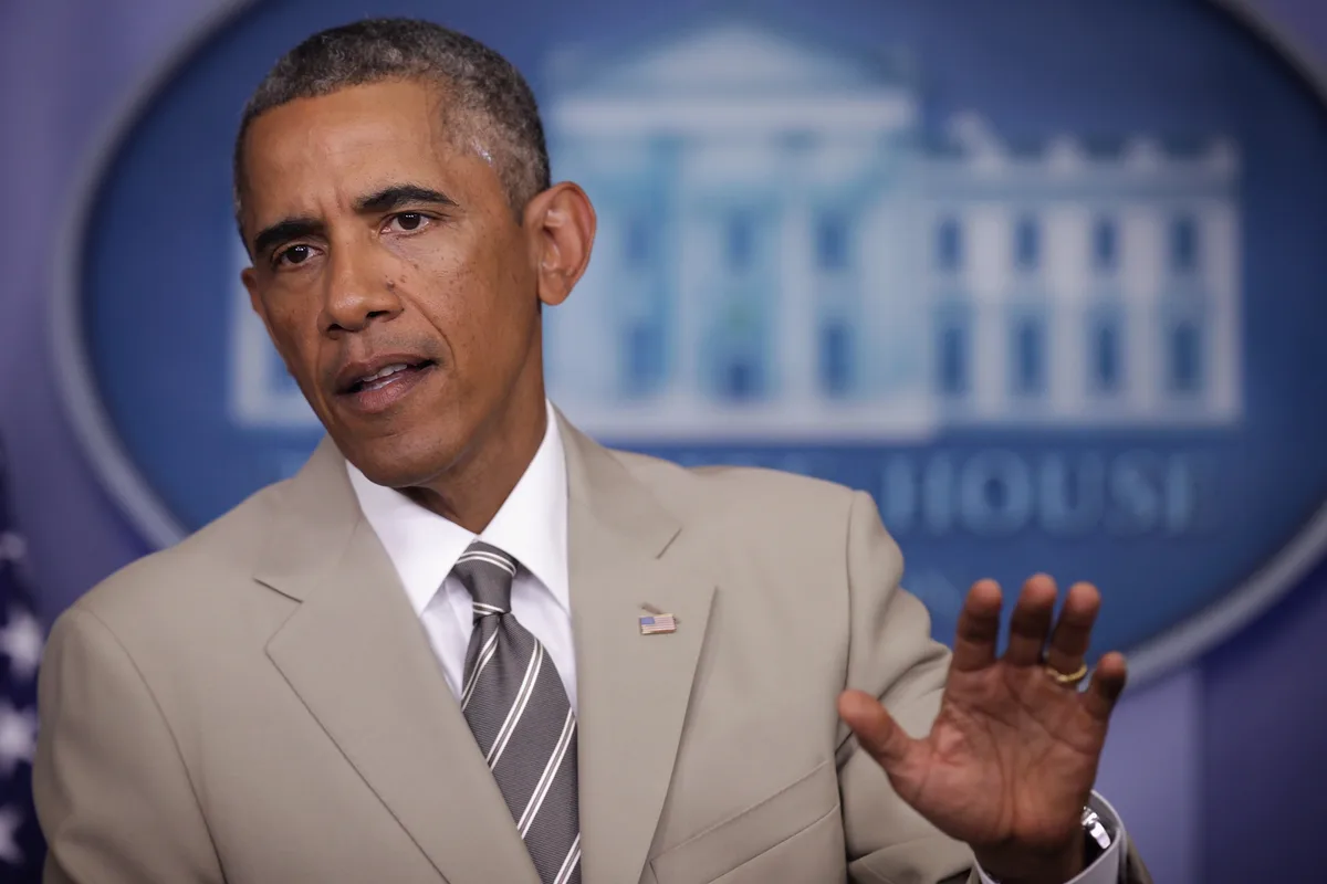 The New Interest In Barack Obama’s Tan Suit: Chicago Sun-Times Veteran Launches Search For What Happened To The Outfit