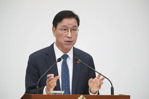 제주지사 "내년 2월까지 제2공항 의견수렴 방안 마련"