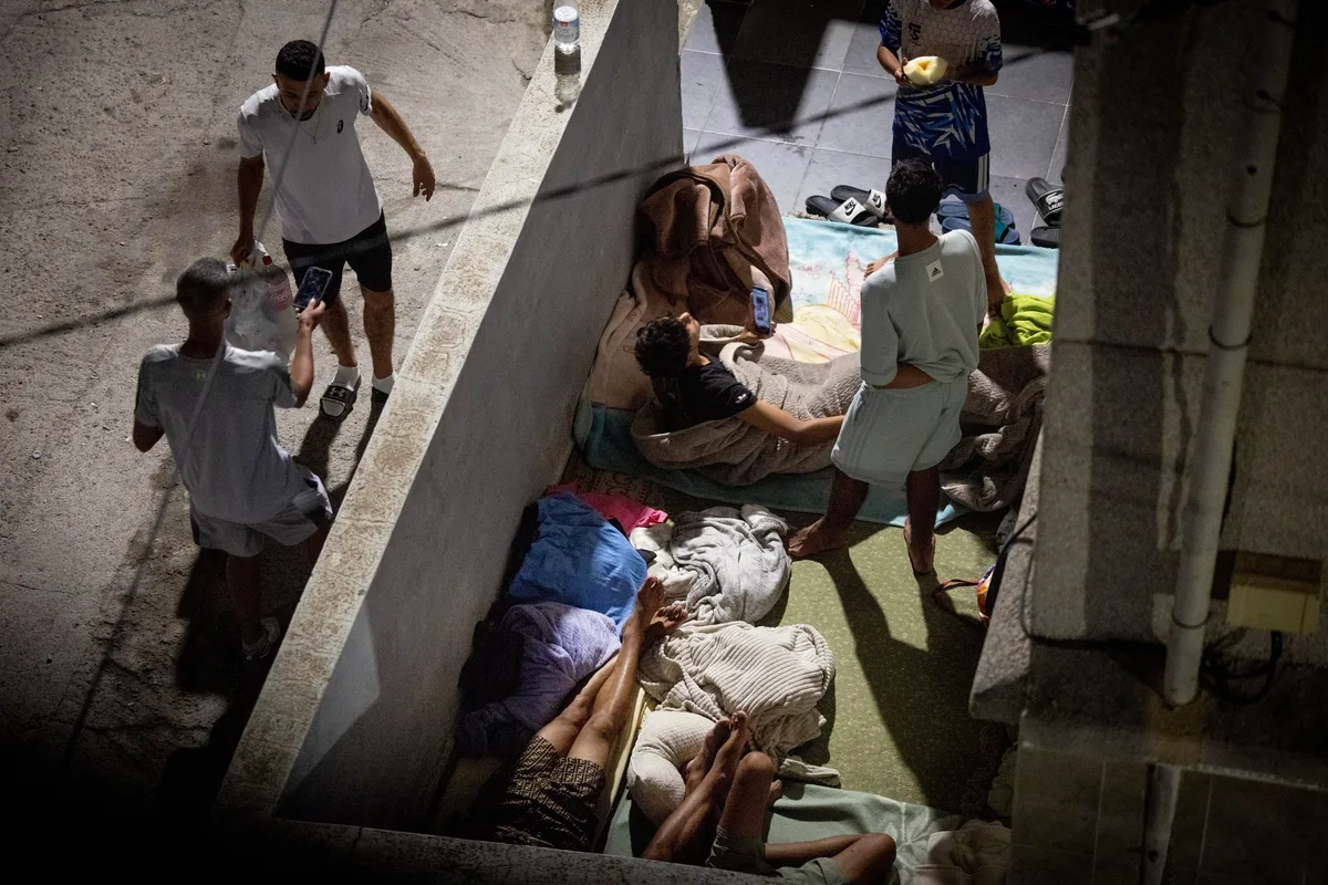 El 'pelotazo' de los áticos patera de Ceuta: 7.000 euros por 15 inmigrantes