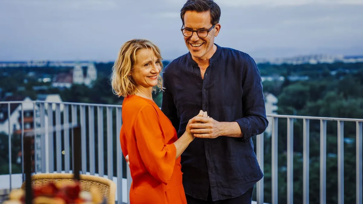 ZDF-„Herzkino“: „Bloß nicht Liebe“: Romkom mit Heino Ferch und Christina Große