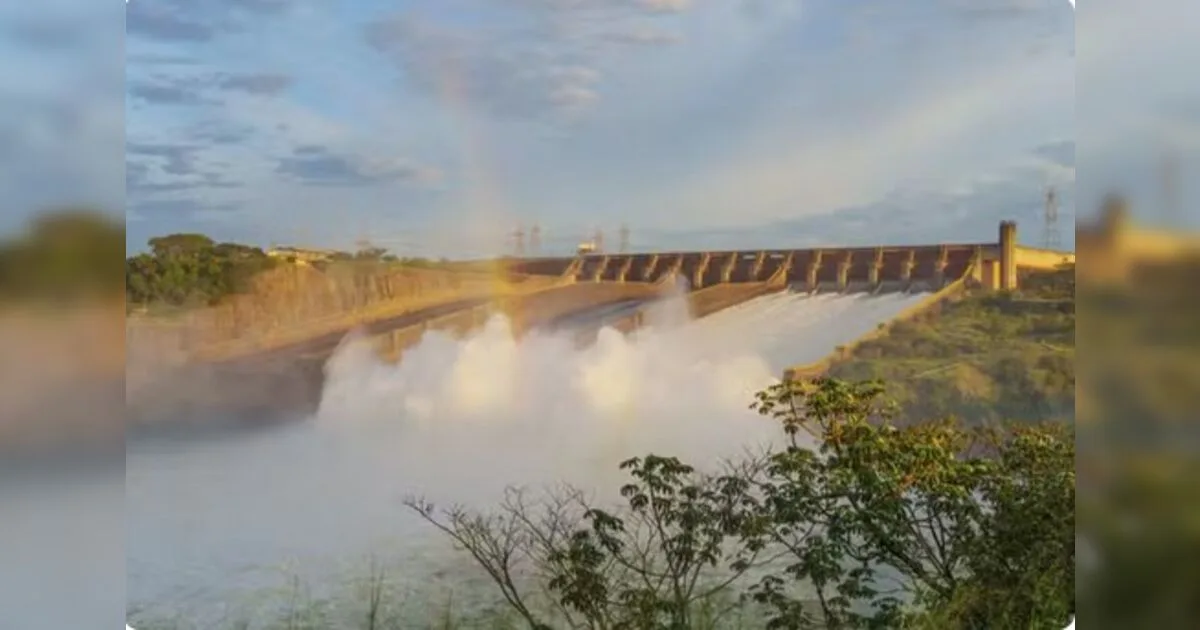 Itaipu abre vertedouro pela terceira vez no ano; vazão nas Cataratas é seis vezes maior que o normal
