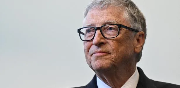 Bill Gates planeja reunião com Xi Jinping para propor regras globais para IA