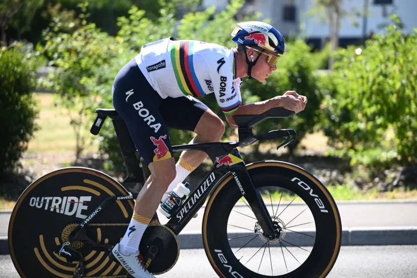 Contre-la-montre : comment Remco Evenepoel fait de son corps « une balle de fusil »