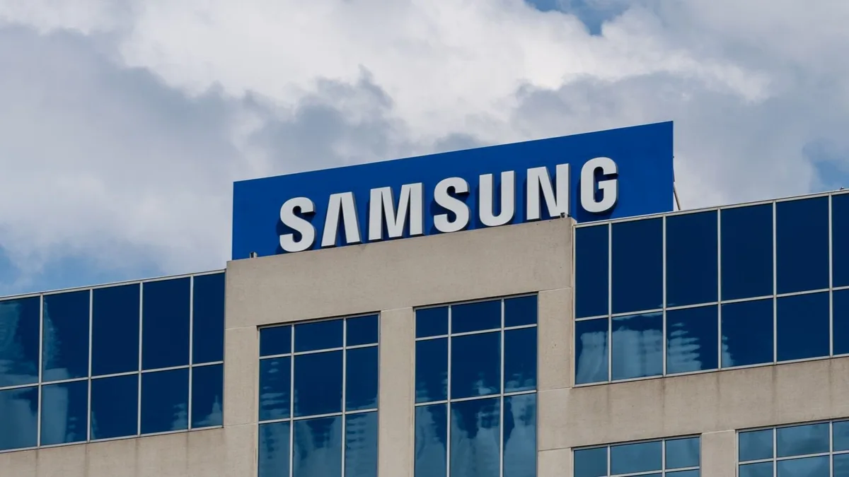 Demanda por chips faz Samsung aumentar preços em até 15%, diz agência