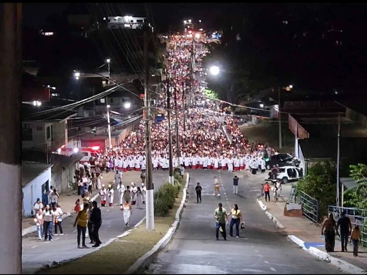 Com mais de 50 mil fiéis, procissão de Nossa Senhora da Glória encerra novenário no interior do Acre