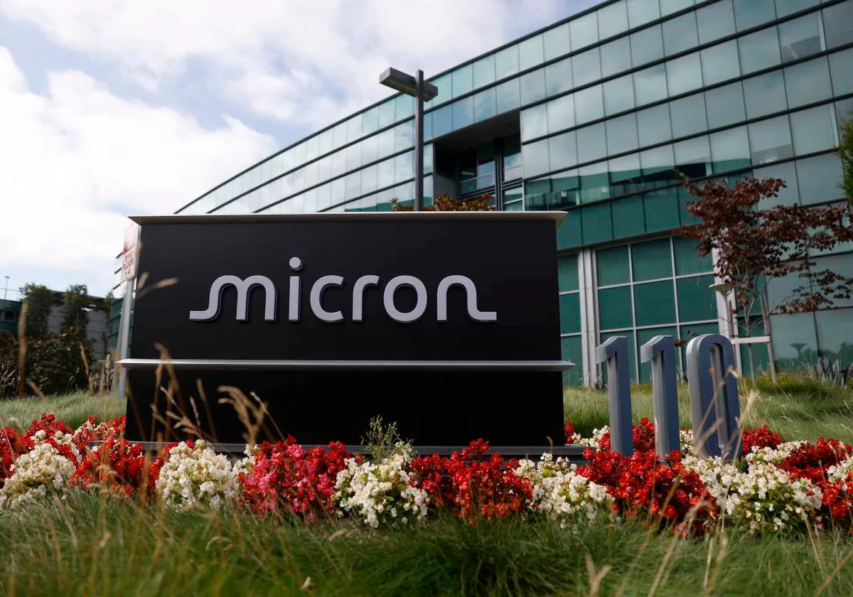 Micron, Sandisk and other chip stocks climb as investors get more confident about AI spending